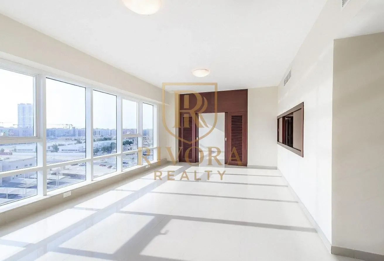 3 BHK I SPACIOUS I BEHIND MOE