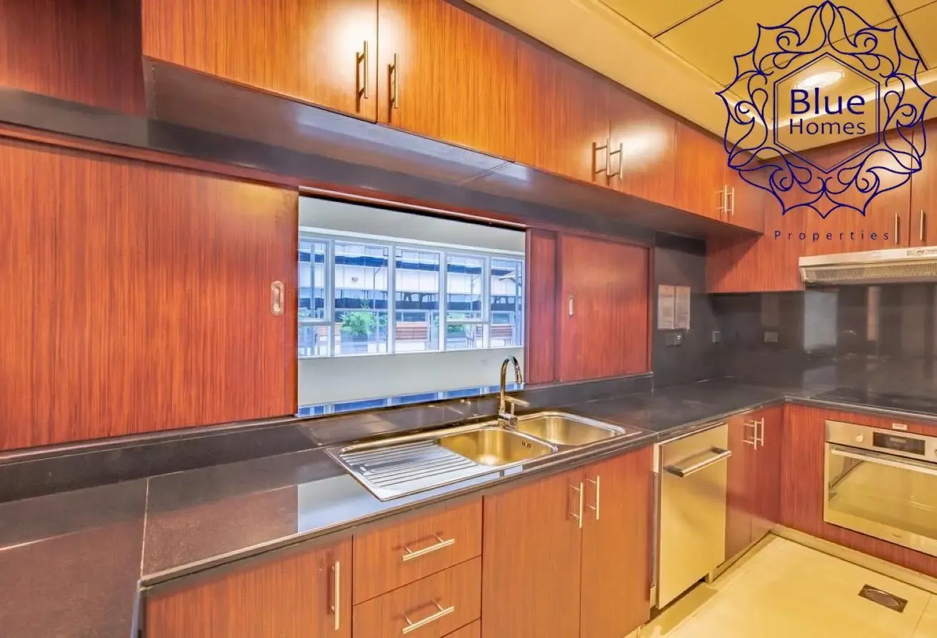 Large 3BHK+ Maid | 2 Parking Spaces | Ready t