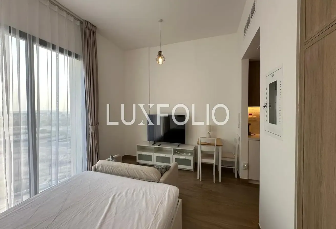 Low Floor | Furnished | Ready To Move