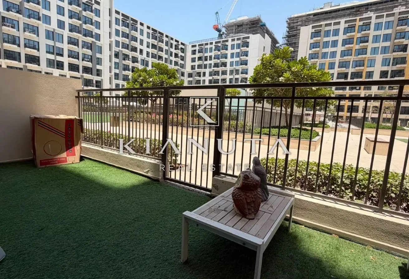 READY TO MOVE | BIG TERRACE | DIRECT TO THE POOL