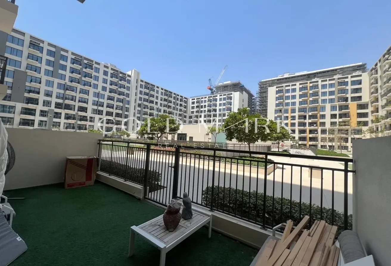 Fully Furnished I Pool Level I Big Terrace