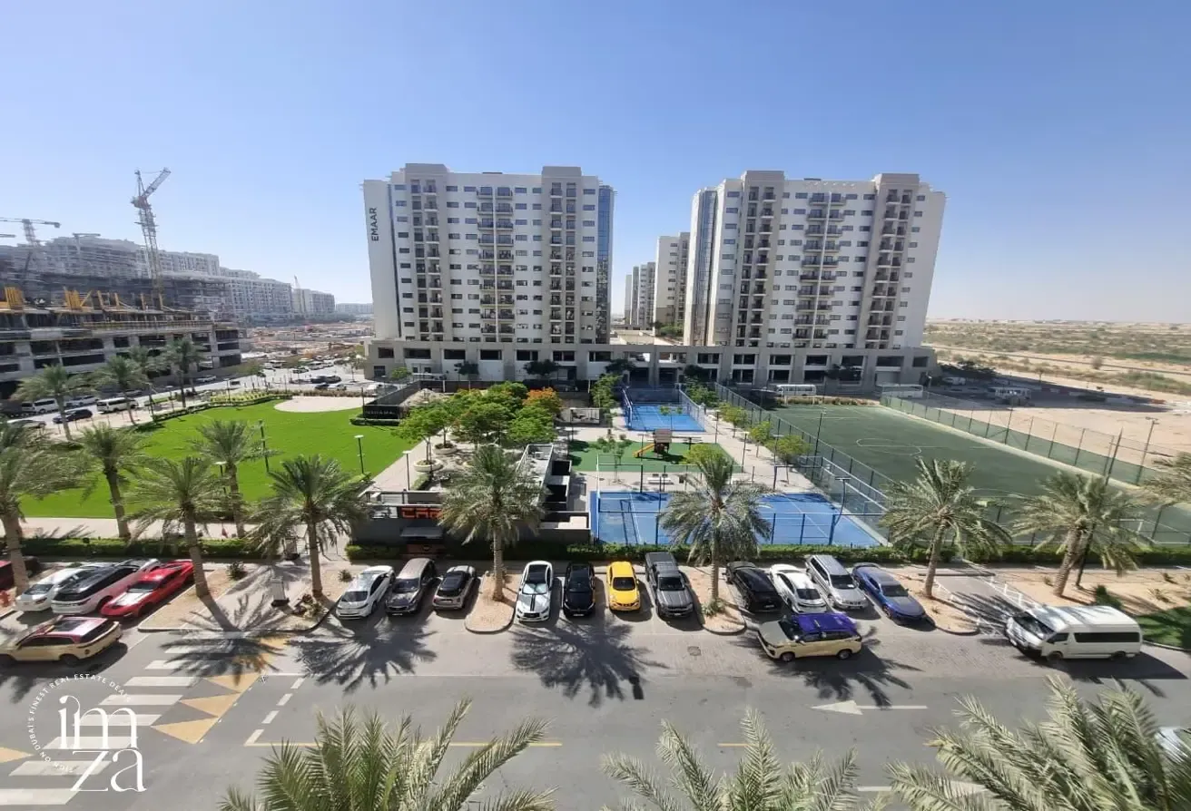 PARK VIEW | FURNISHED | FAMILY FRIENDLY