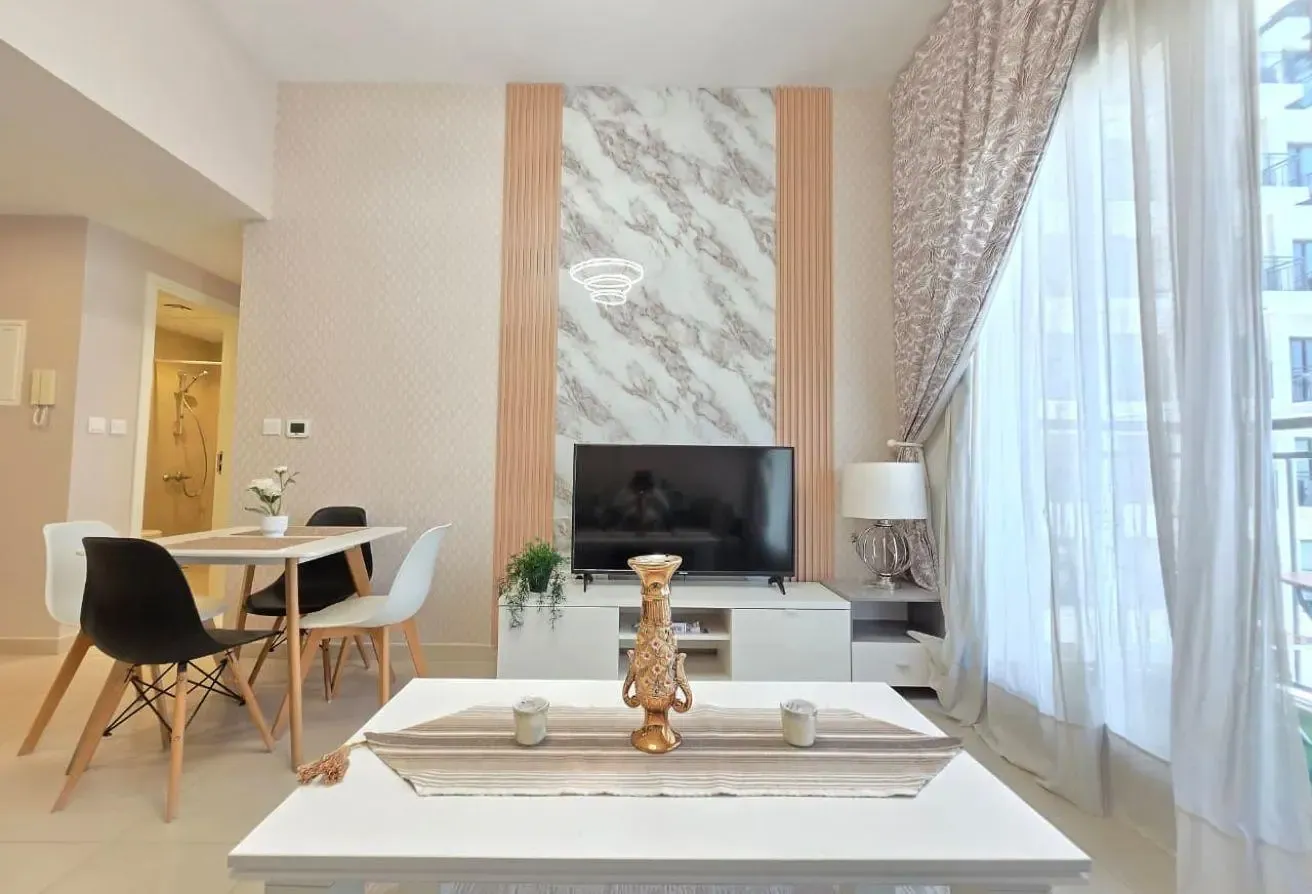 Fully Furnished | Highly Upgraded | Pay in 12 cheq