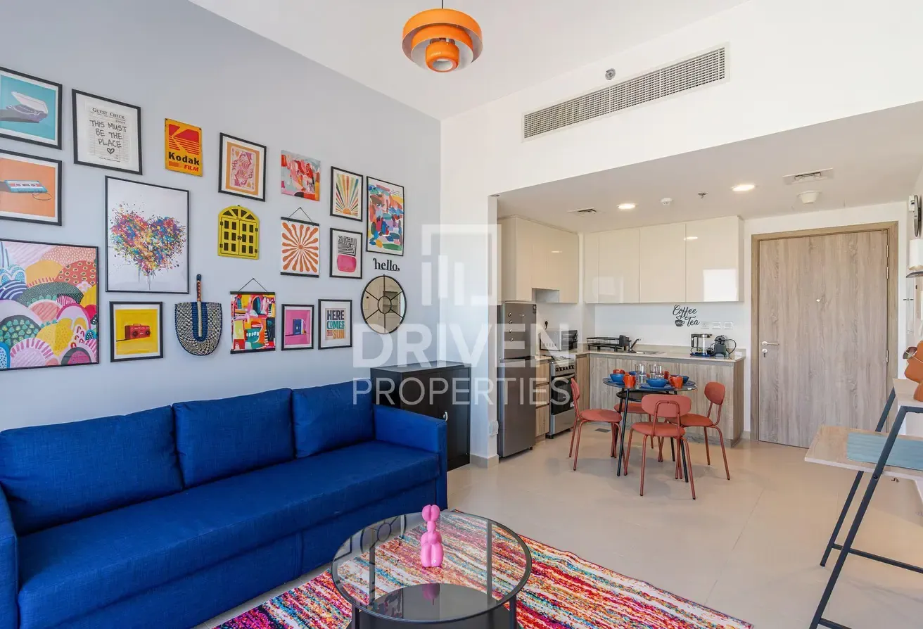 Stylish Layout | Fully Furnished | Vacant Apt