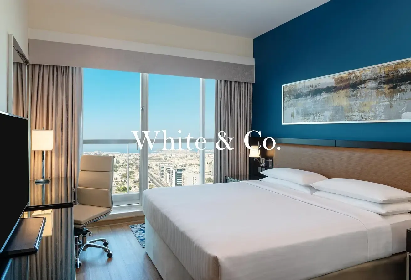 Available Monthly | Downtown | Bills Incl