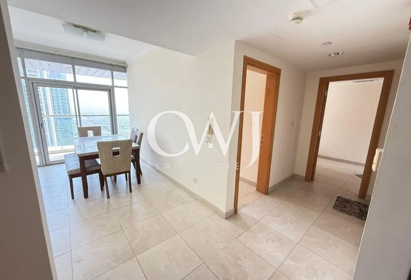 High Floor | Furnished | Next to Metro | Vacant