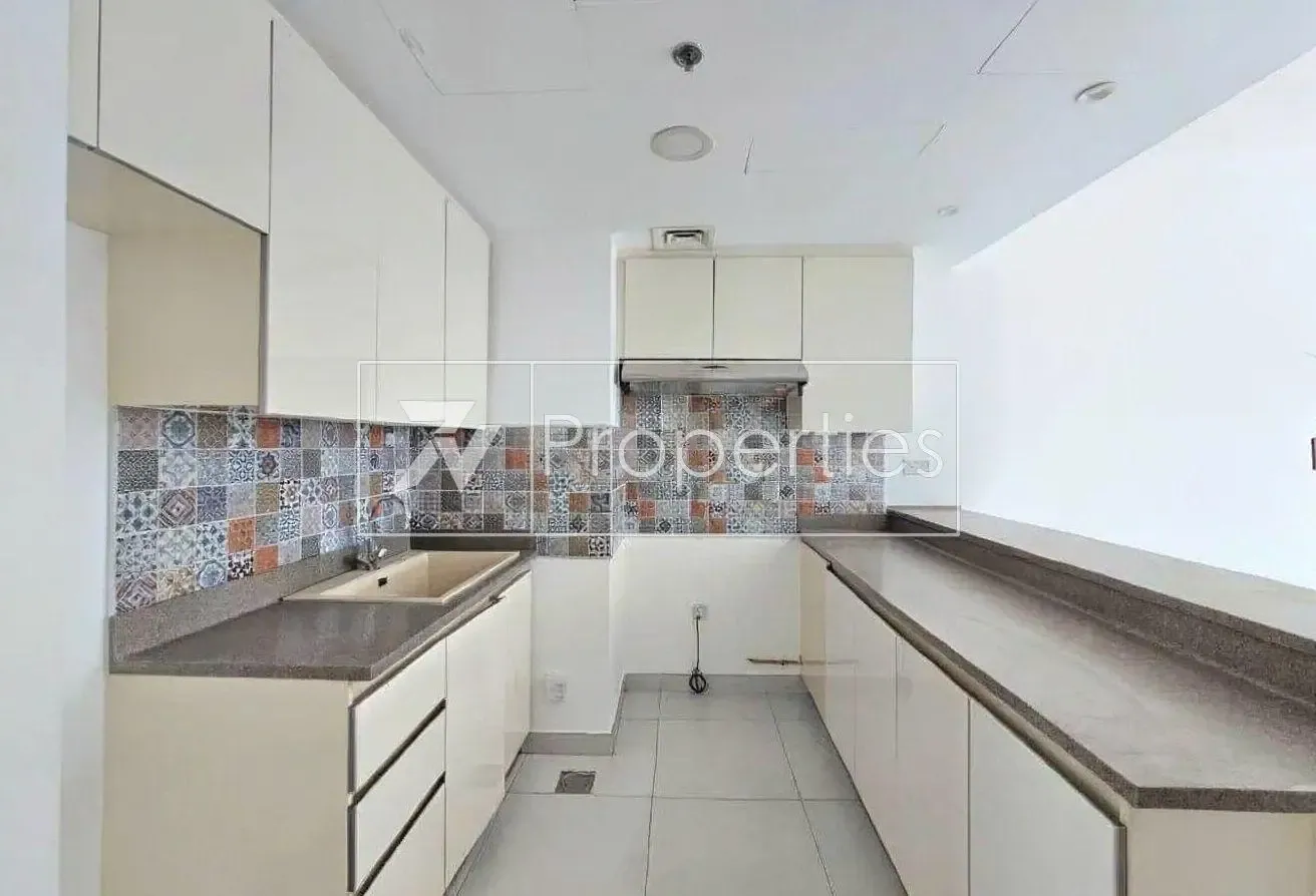 HIGH FLOOR | STADIUM VIEW | UNFURNISHED | VACANT