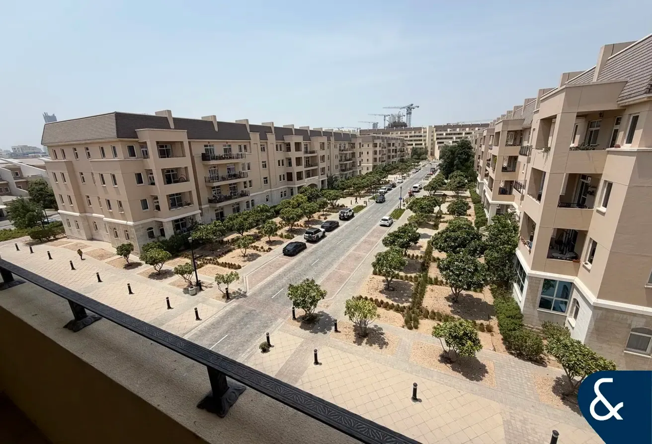 2 Parking | 2 Storage | Ready to Move In