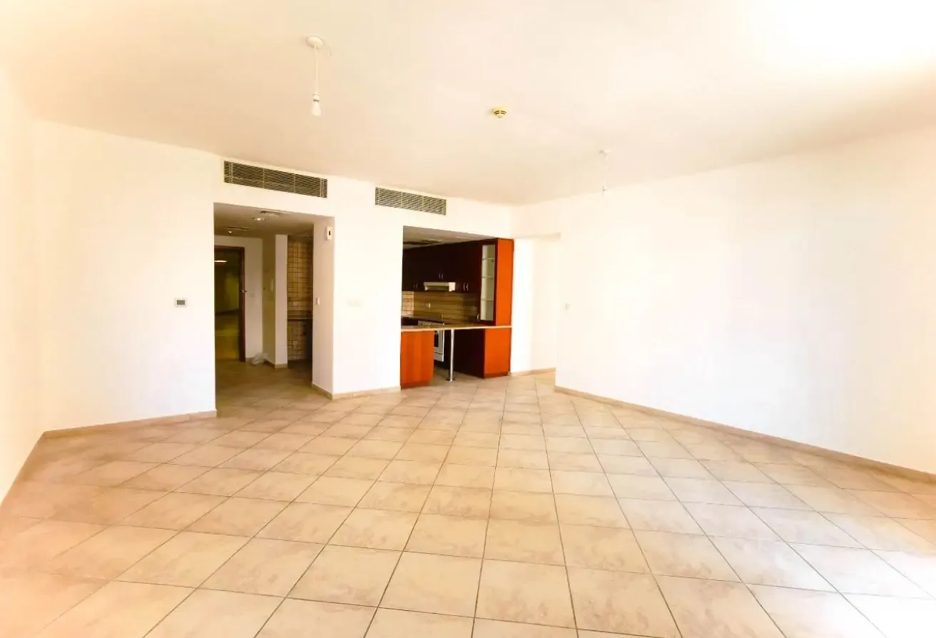 Community Expert | Vacant Now | Premium Unit