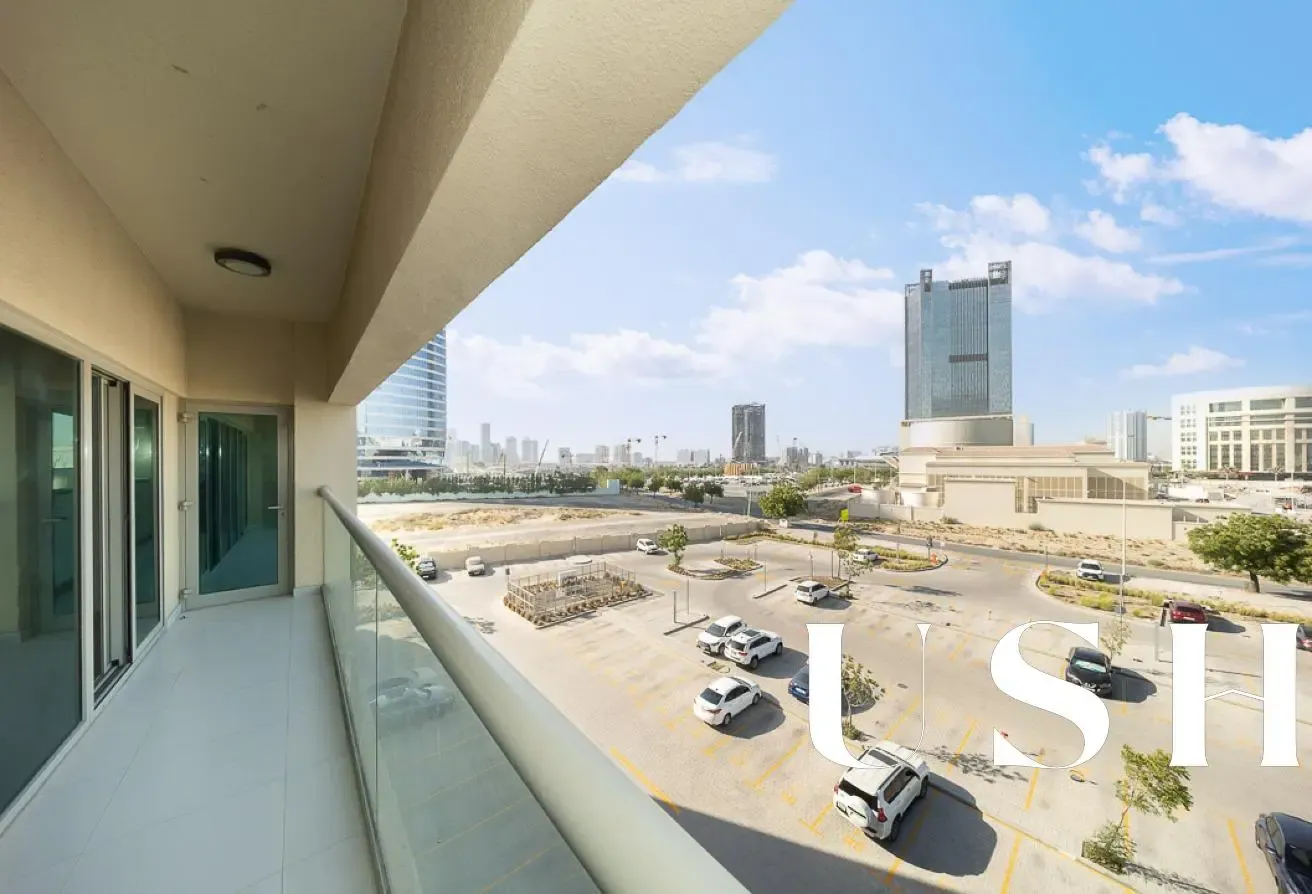 1 Month Free | Corner Unit | Spacious Living Areas
