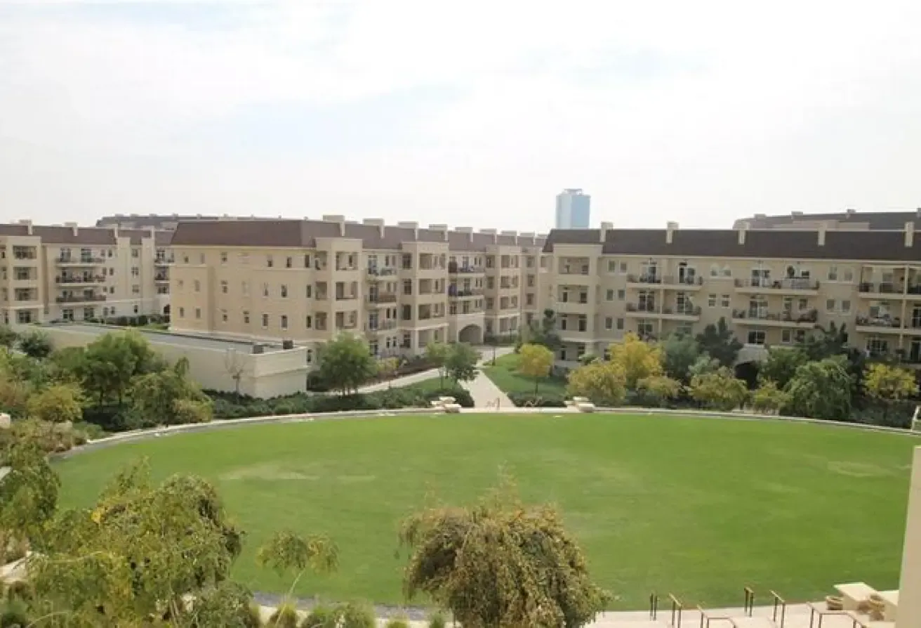 Fox Hills | Park View | Top Floor