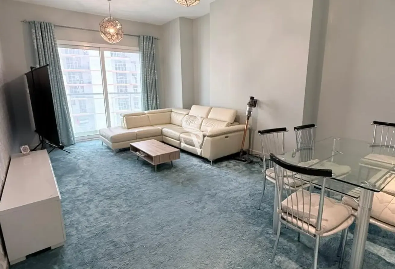 Spacious I Modern I Prime Location I Balcony