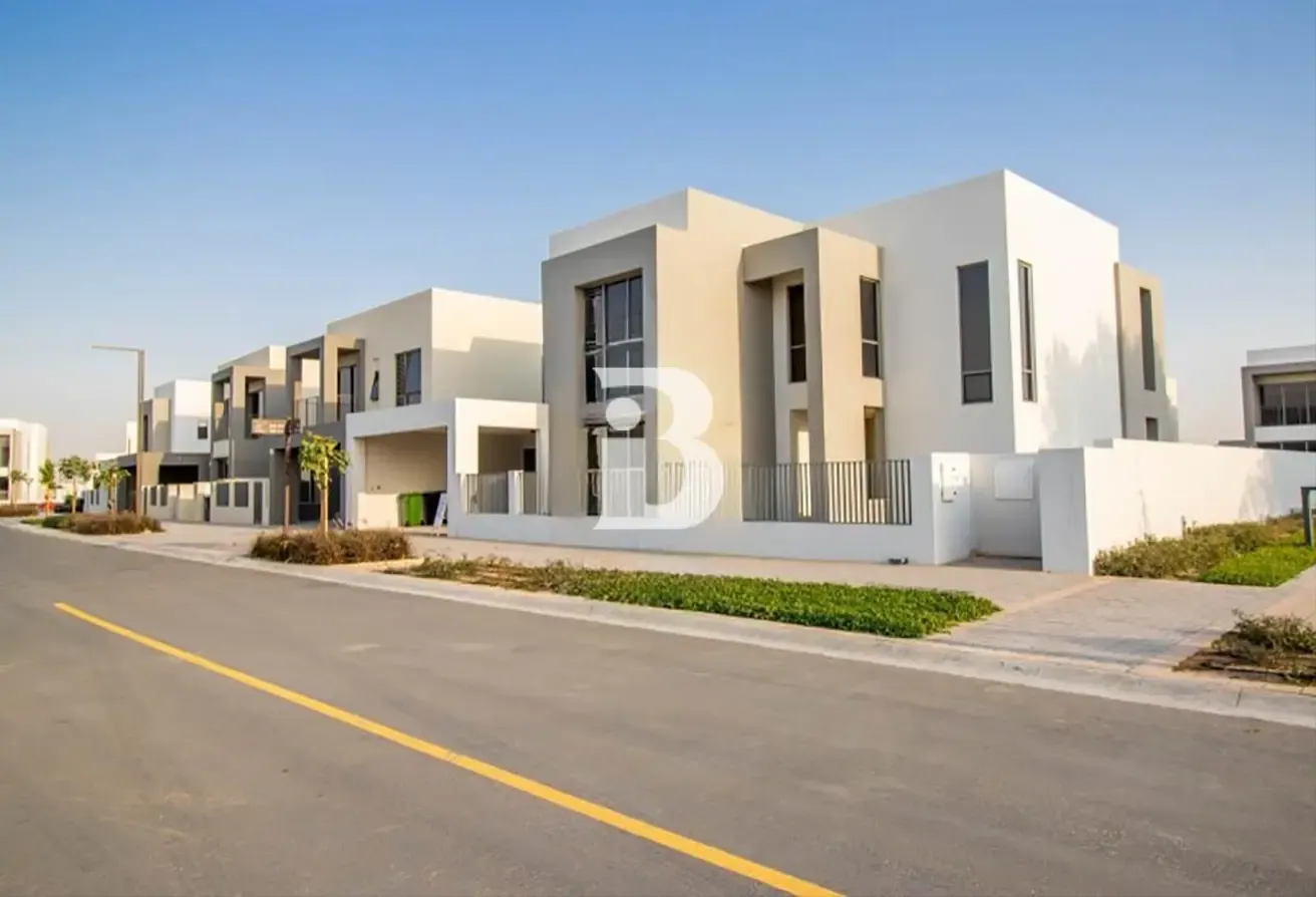 Vacant | Modern Upgrades | Exceptional Location