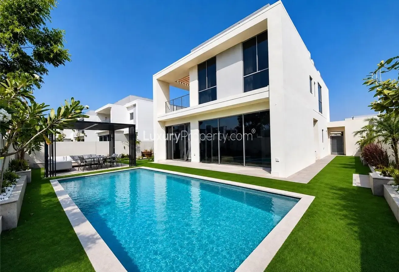 Private Pool | Corner Unit | Available Now