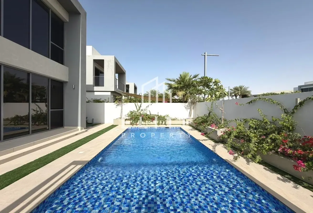 Private Pool | Upgraded | Corner Unit