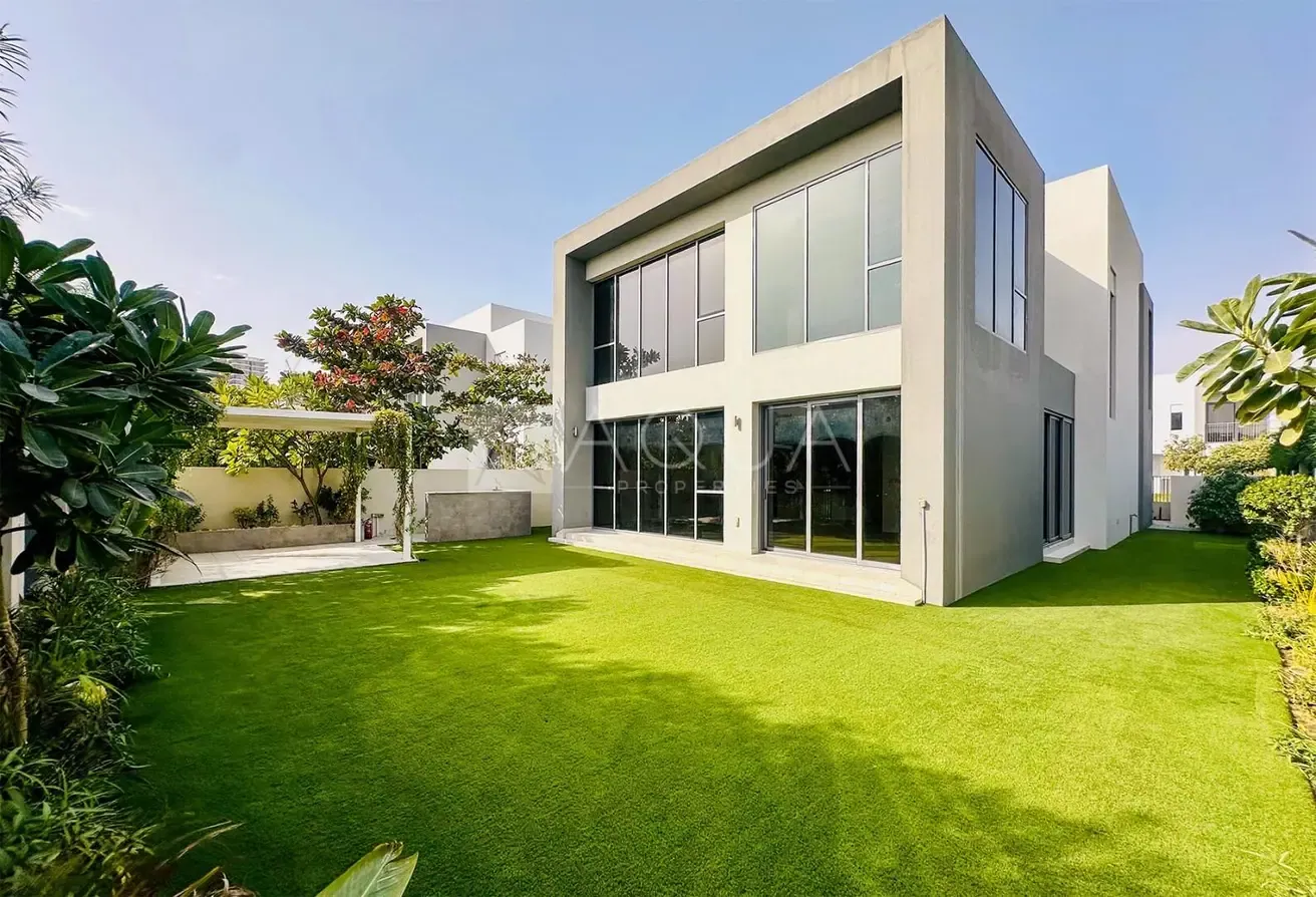 Corner Villa in Sidra 2 | Upgraded | 4 Bedrooms Plus Maids