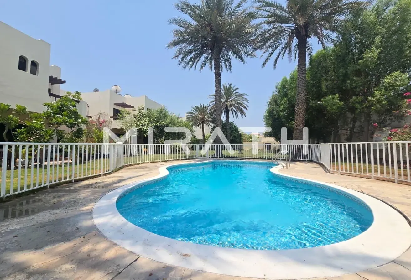 Shared Pool | Compound Villa| Ready to move