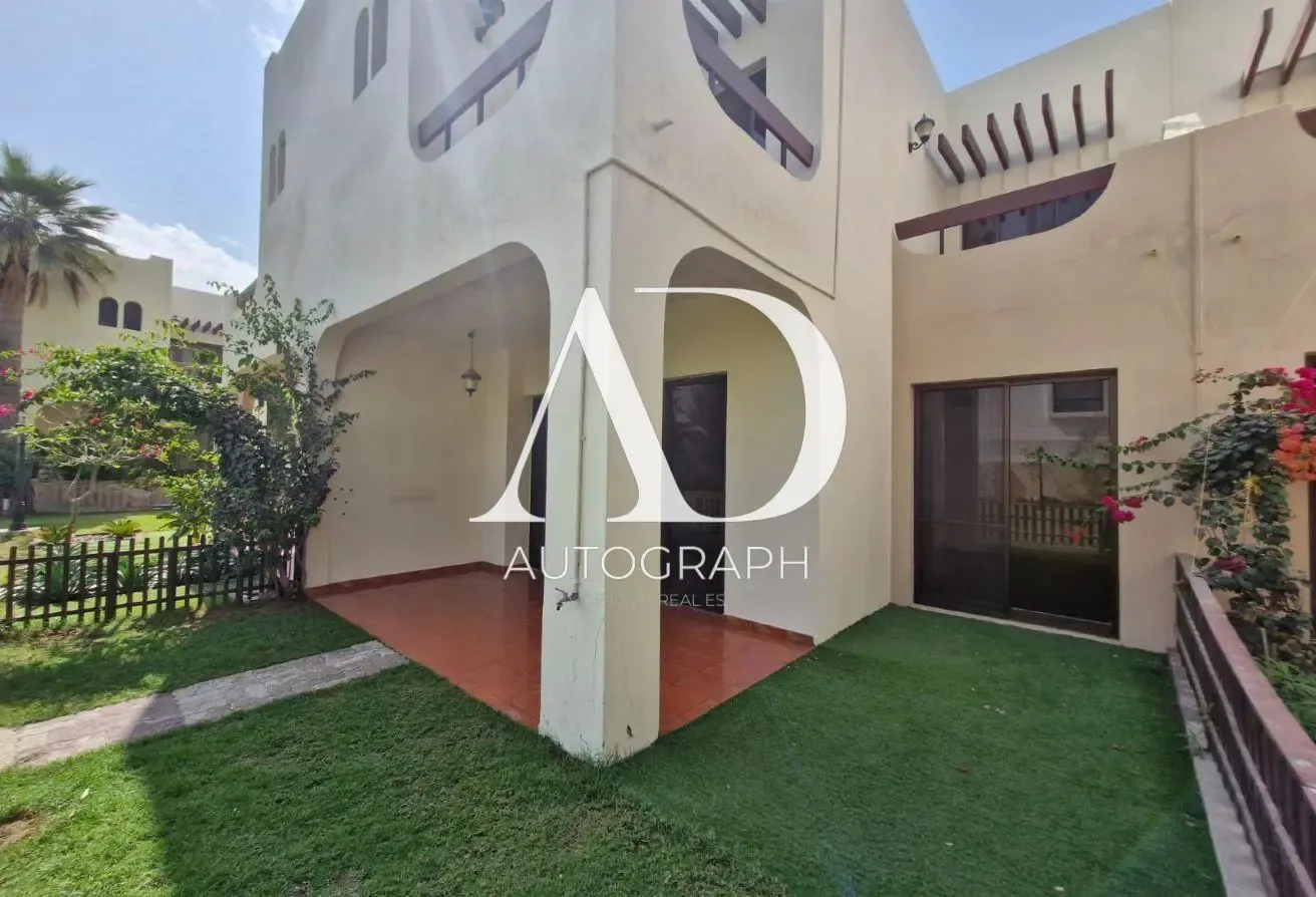 Prime Location | Spacious 3 BR Villa | Near Beach