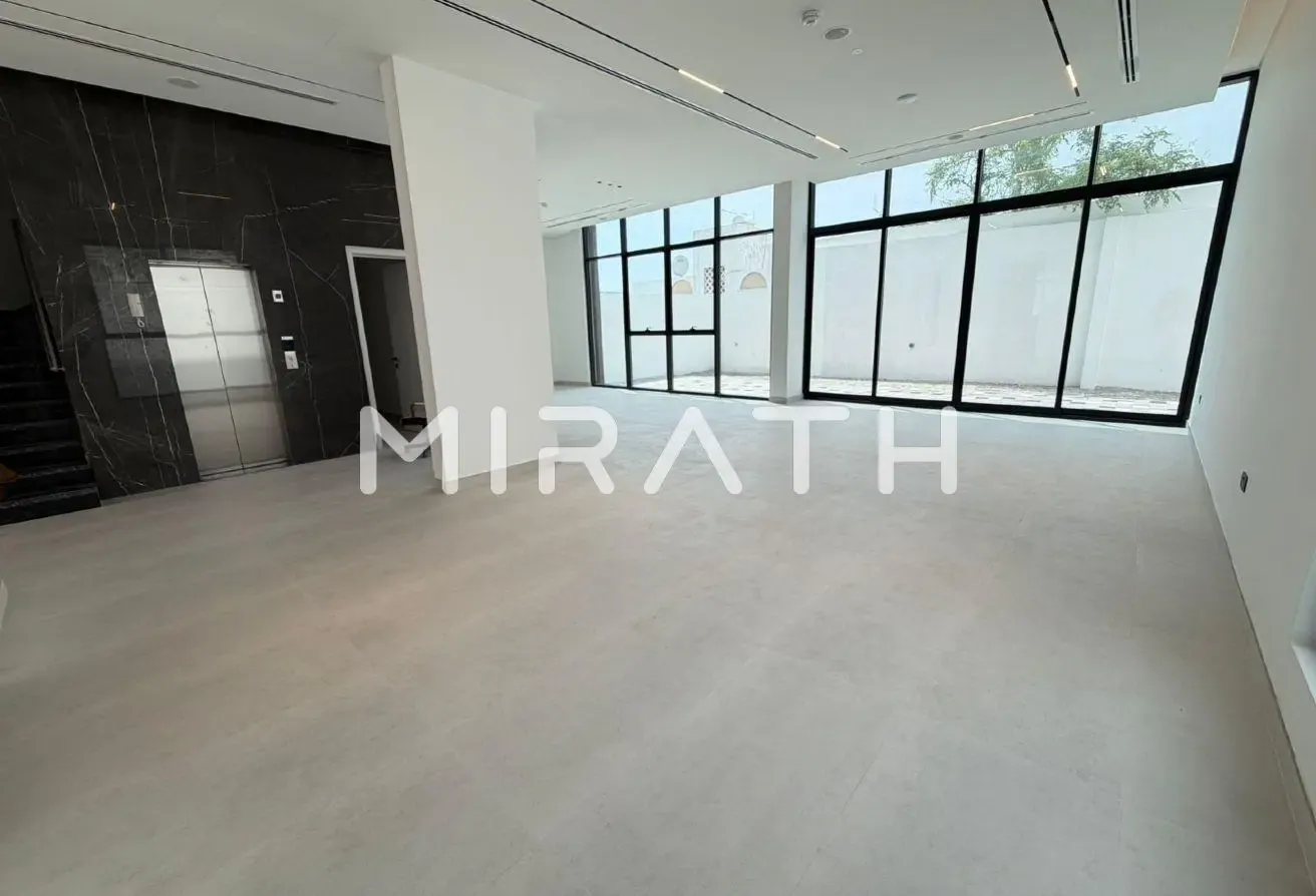 Modern Villa | Brand new | Elevator|Prime Location