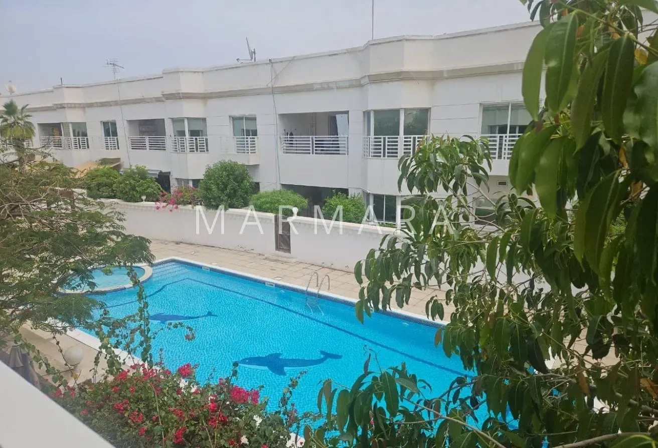 Prime Location | Spacious villa | Private Garden