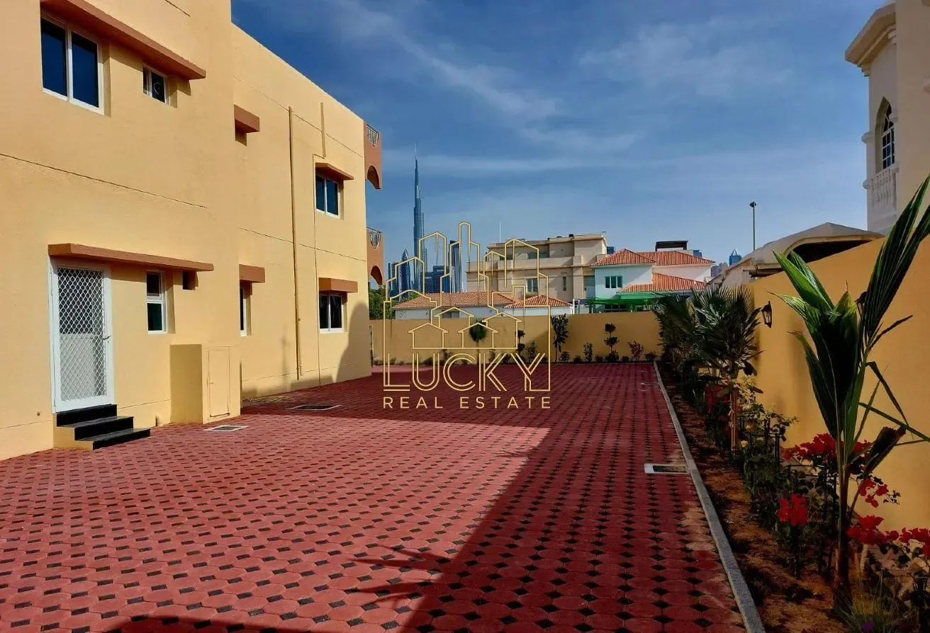 EXCLUSIVE 4 BEDROOM VILLA | WITH BURJ KHALIFA VIEW
