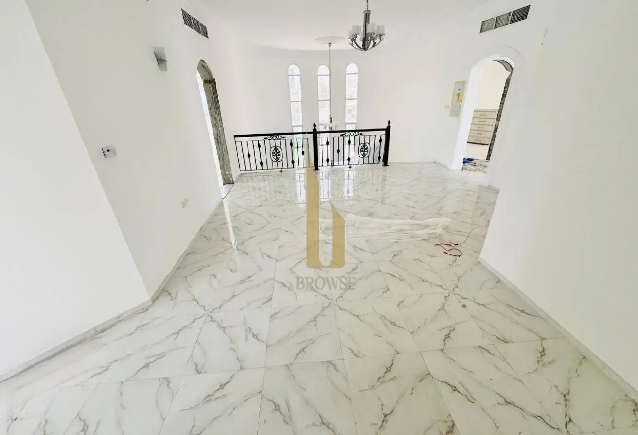 Independent Villa l Private Garden+5BR+Maids Room