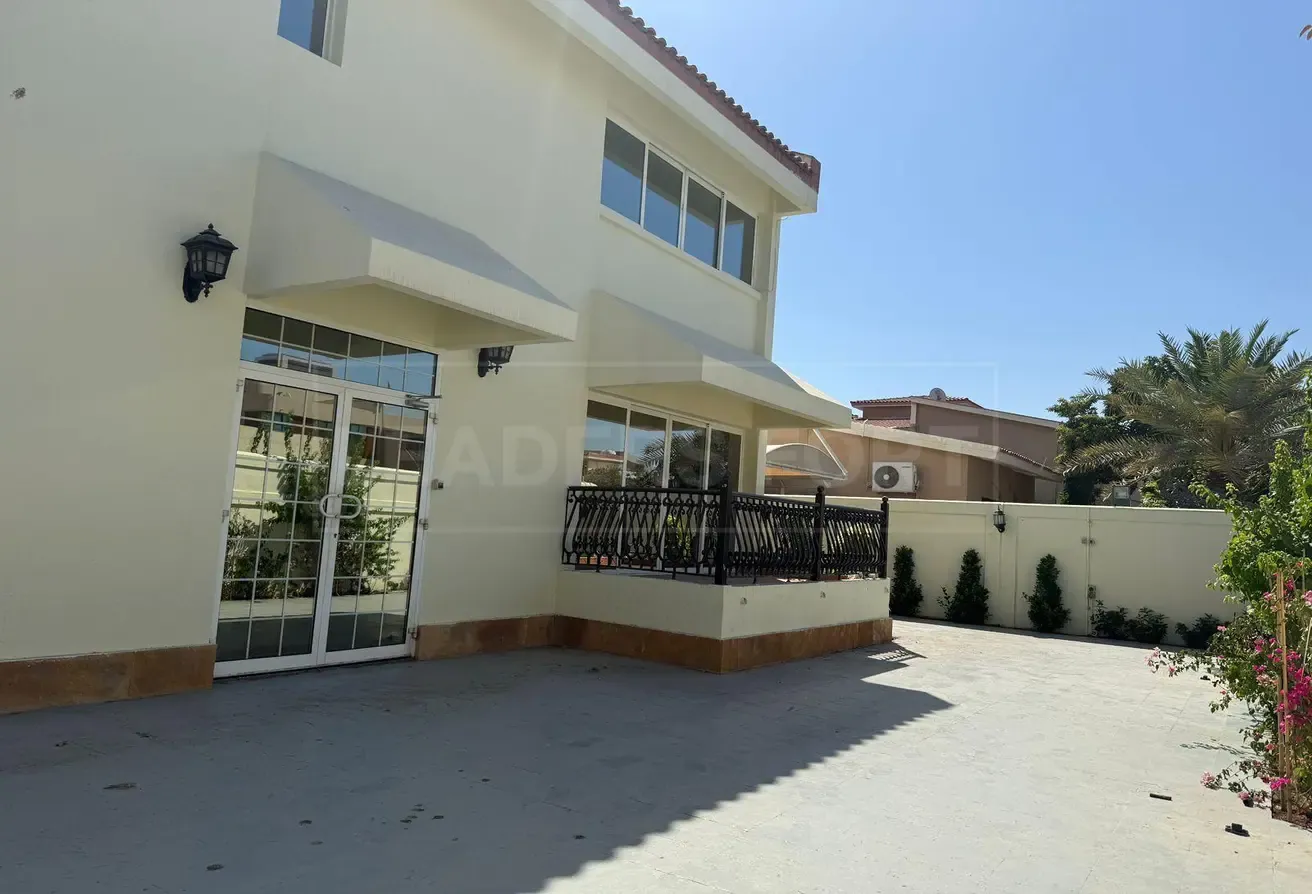 Spacious Villa | Ready to Move | jumeirah 2