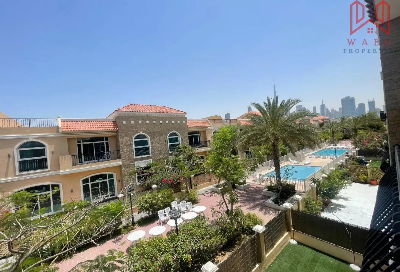 Elite Luxury Family Villa | Shared Pool and Gym |