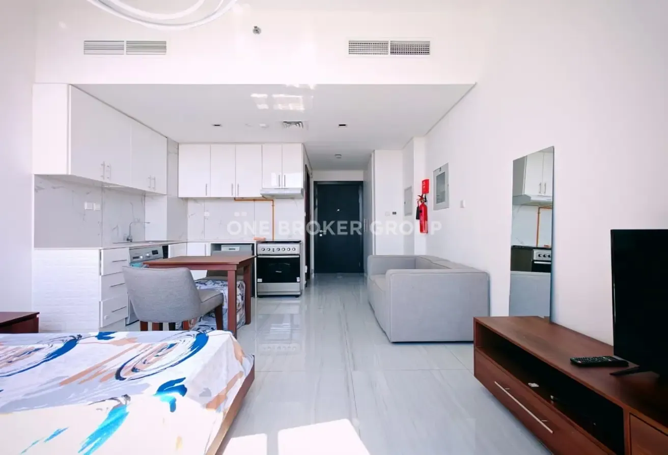 Fully Furnished | Vacant | Community View