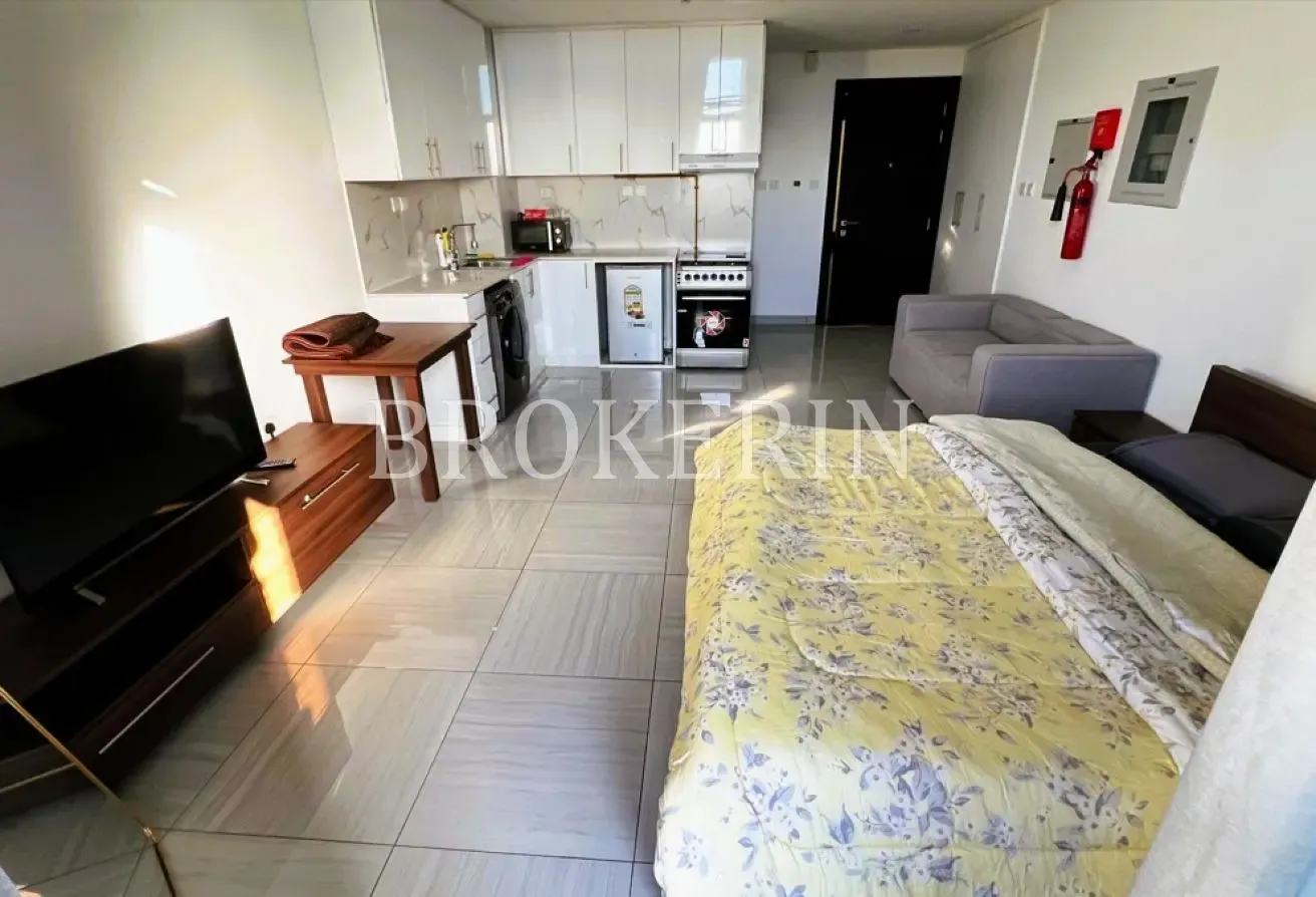 AFFORDABLE FURNISHED STUDIO AND EASY ACCESS ROADS