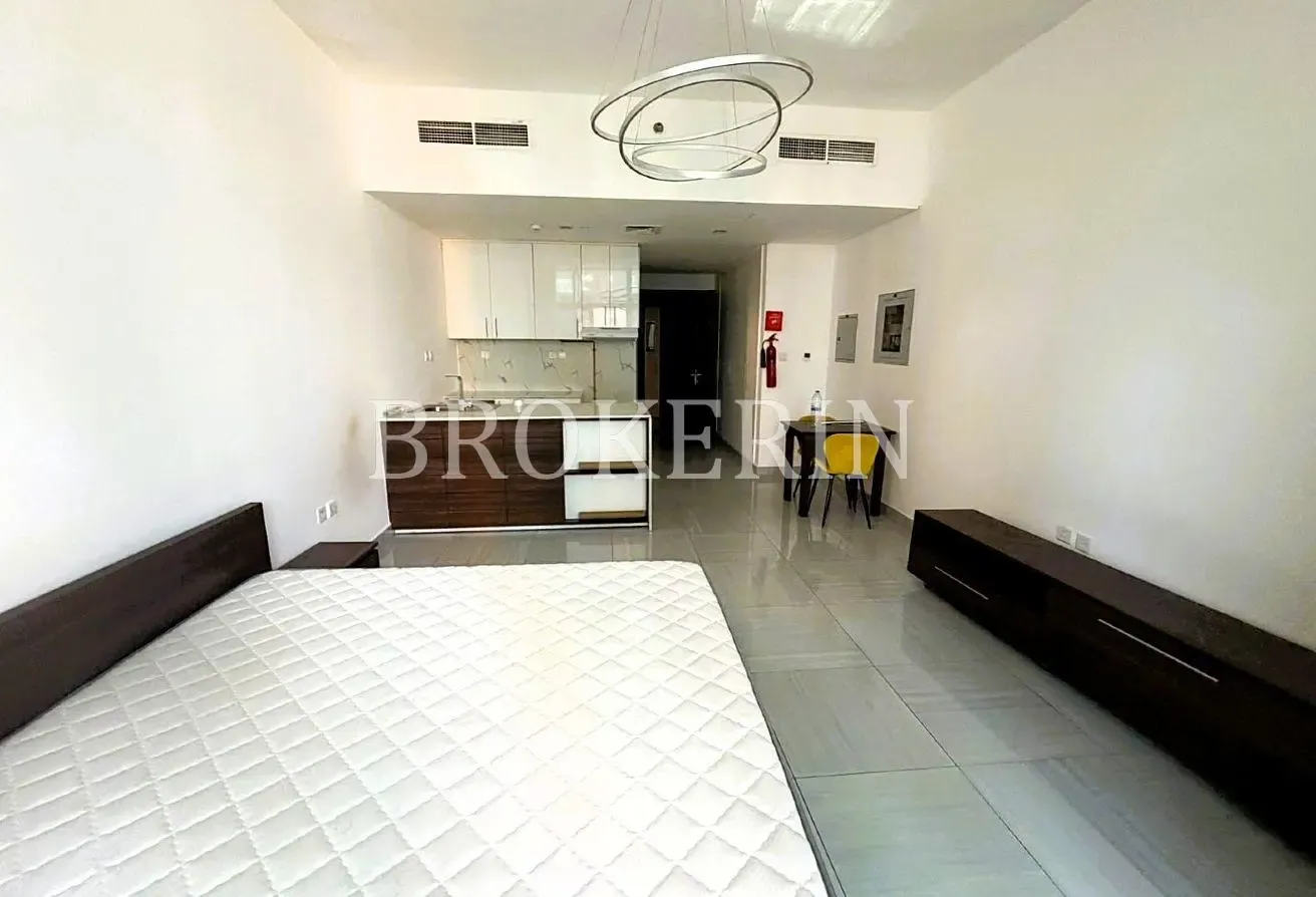 SPACIOUS STUDIO WITH BALCONY | PRIME LOCATION AREA