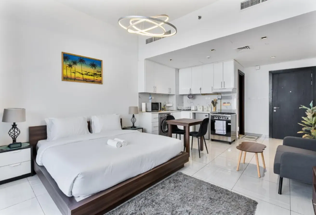 Furnished | Highly Maintained | High Floor