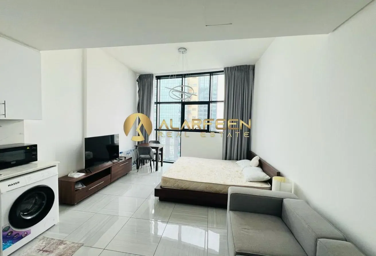Studio Fully Furnished | High Floor | Vacant