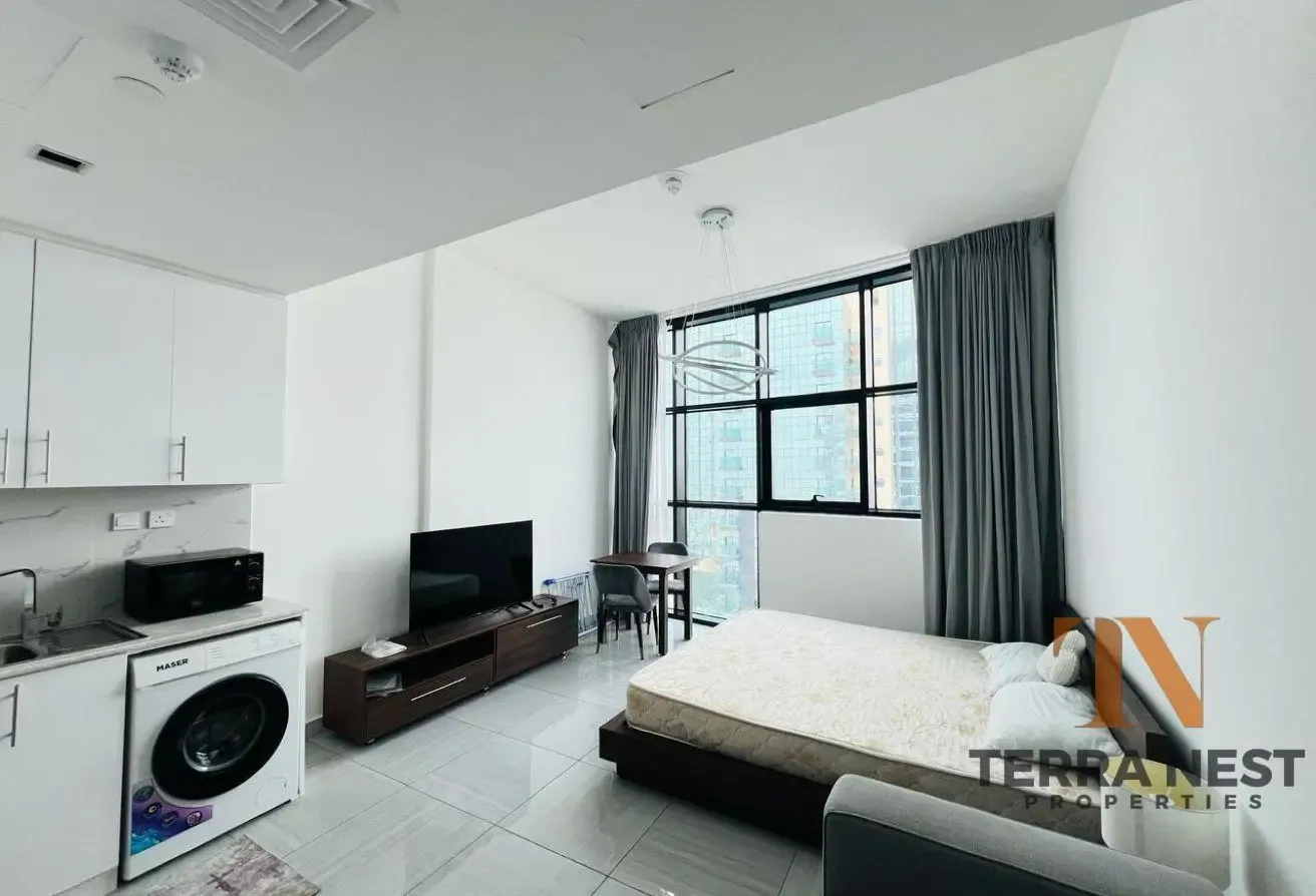 BRIGHT STUDIO | HIGH FLOOR | HIGH-END FINISHING