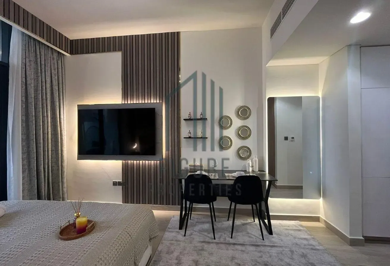 Beautiful | Fully Furnished | Vacant