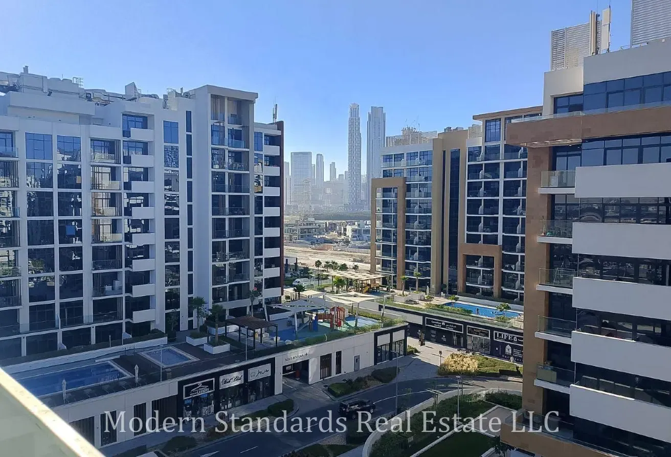 Fully Furnished l Studio in Azizi Riviera l Vacant
