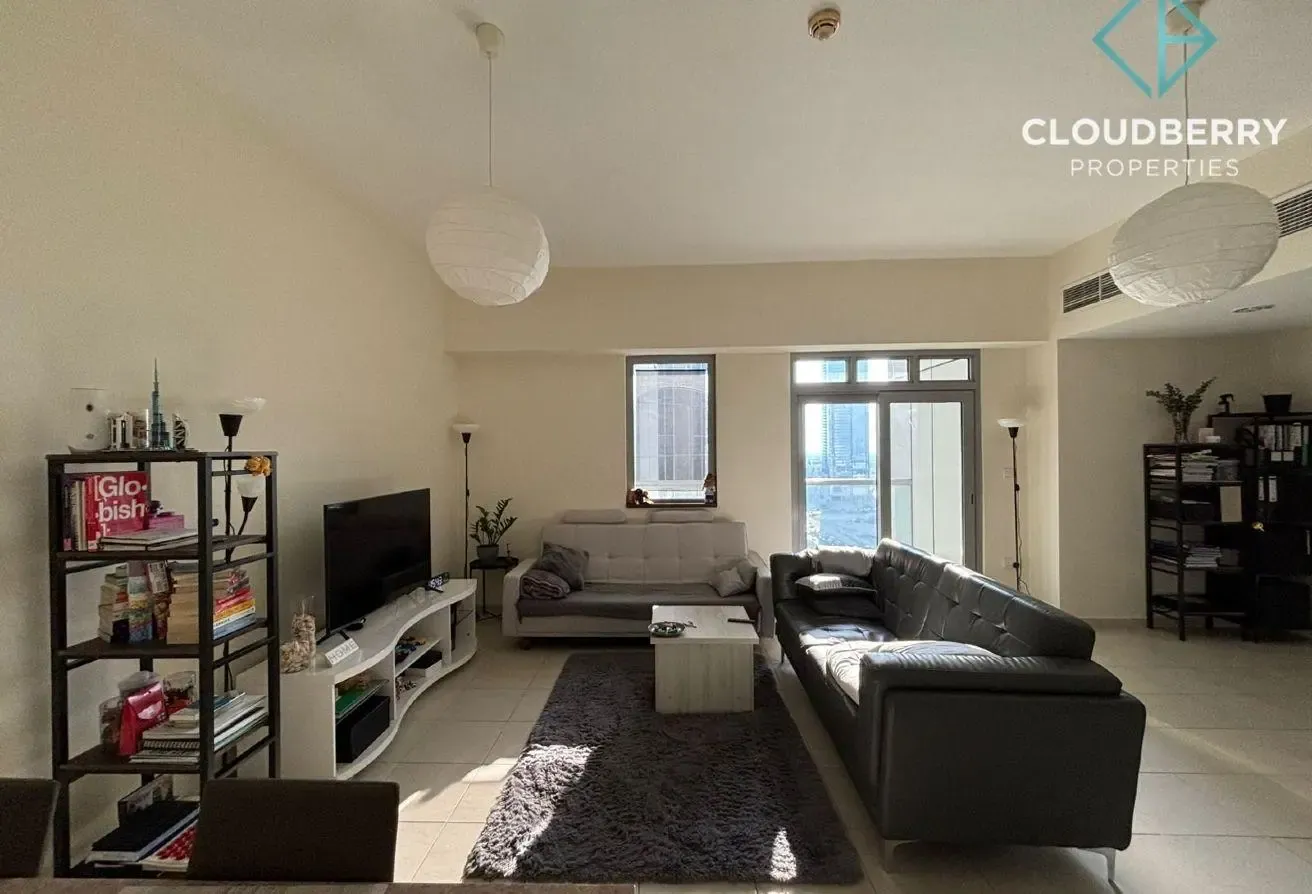 Vastu Compliant | Large Layout | Unfurnished