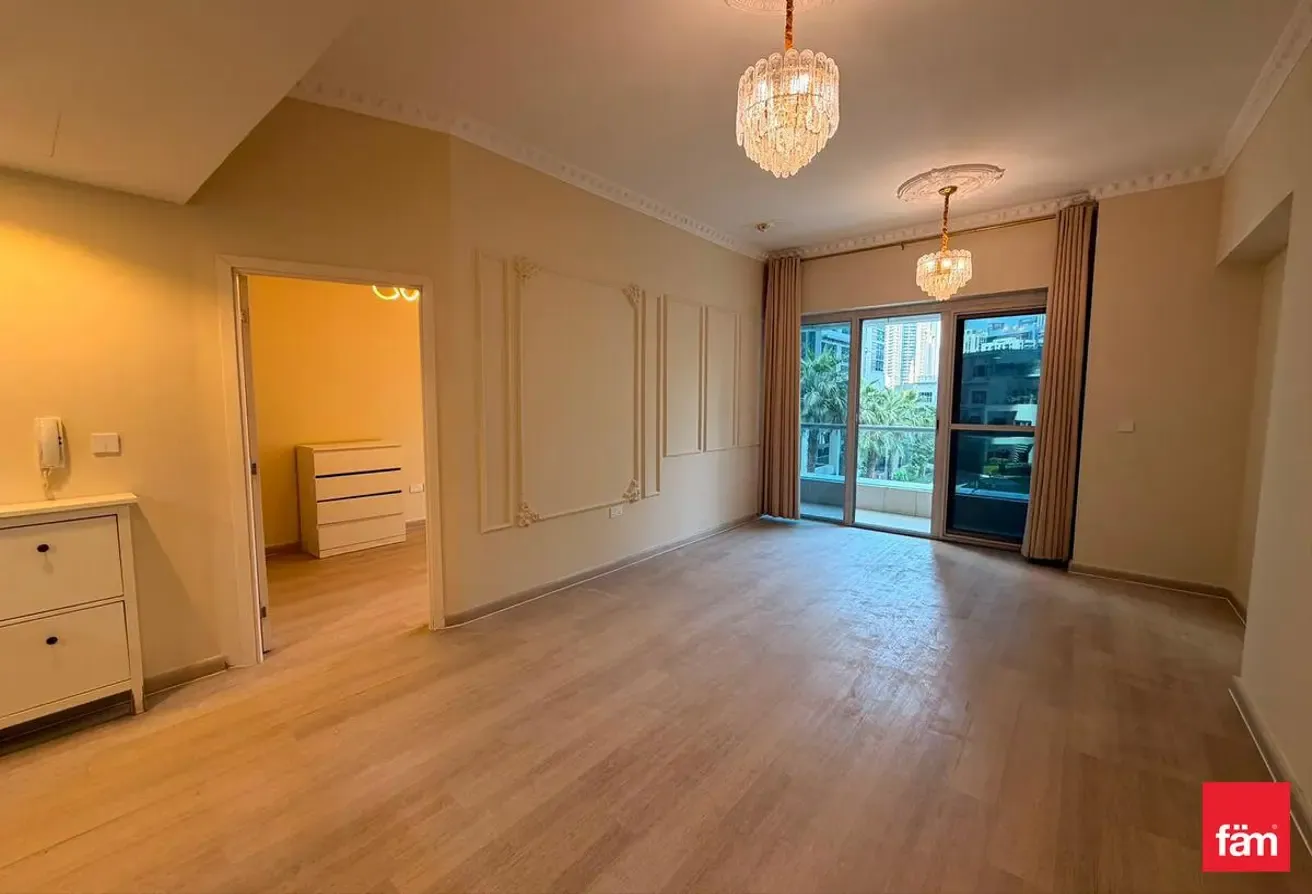 Ready To Move| Fully Upgraded| Prime Location