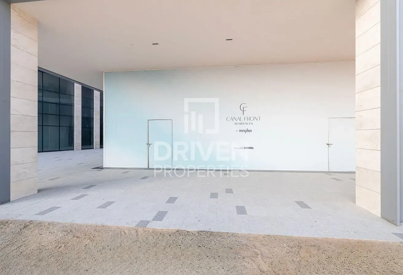 Rare Freehold Retail | Canal View | Investor Deal