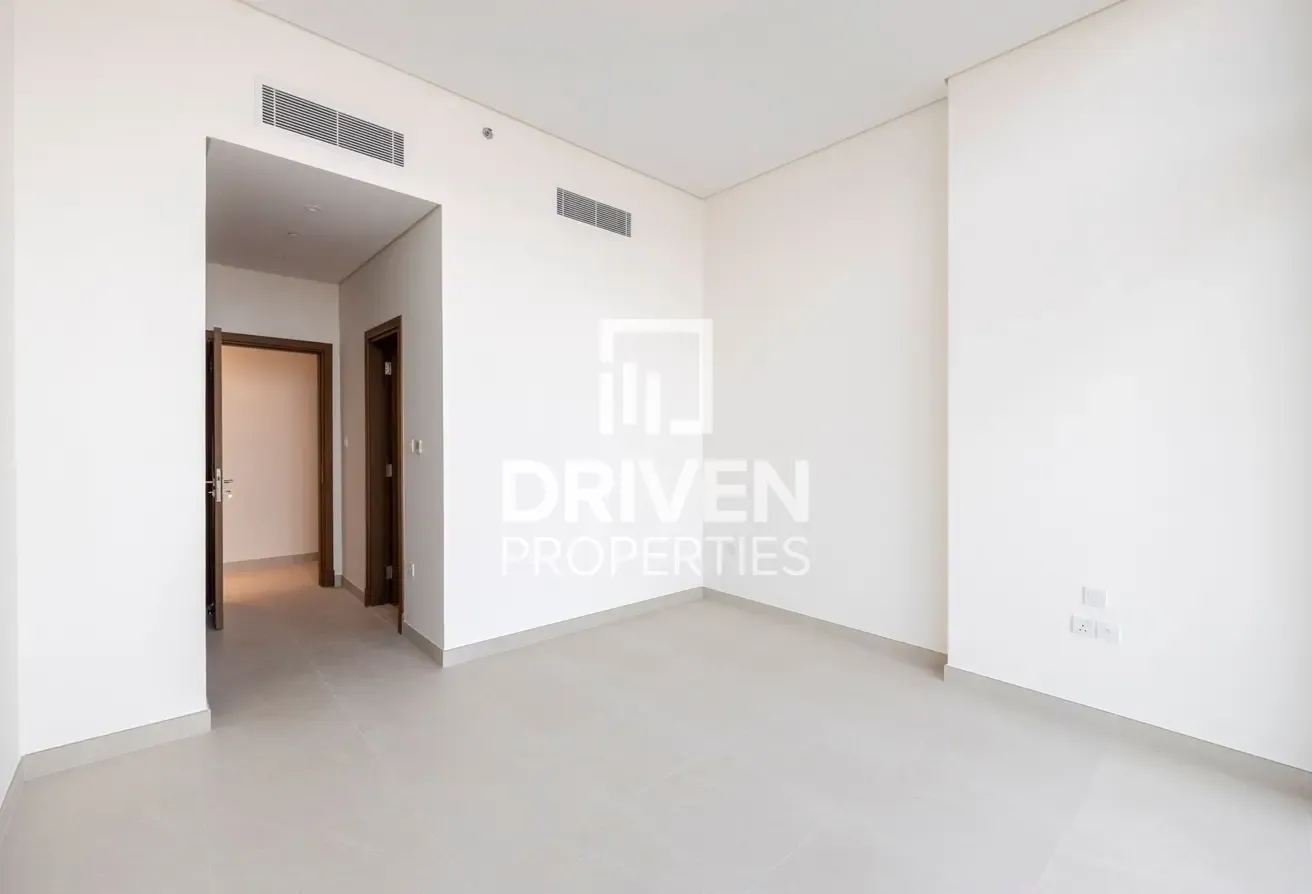 Double-Height Ceiling Penthouse | Prime Location