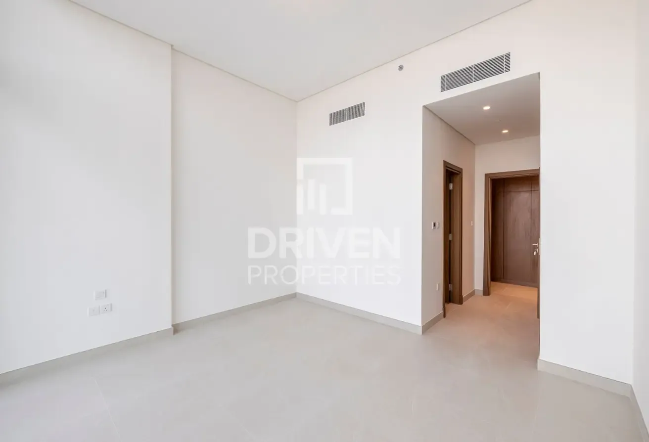 Double-Height Ceiling Penthouse | Prime Location