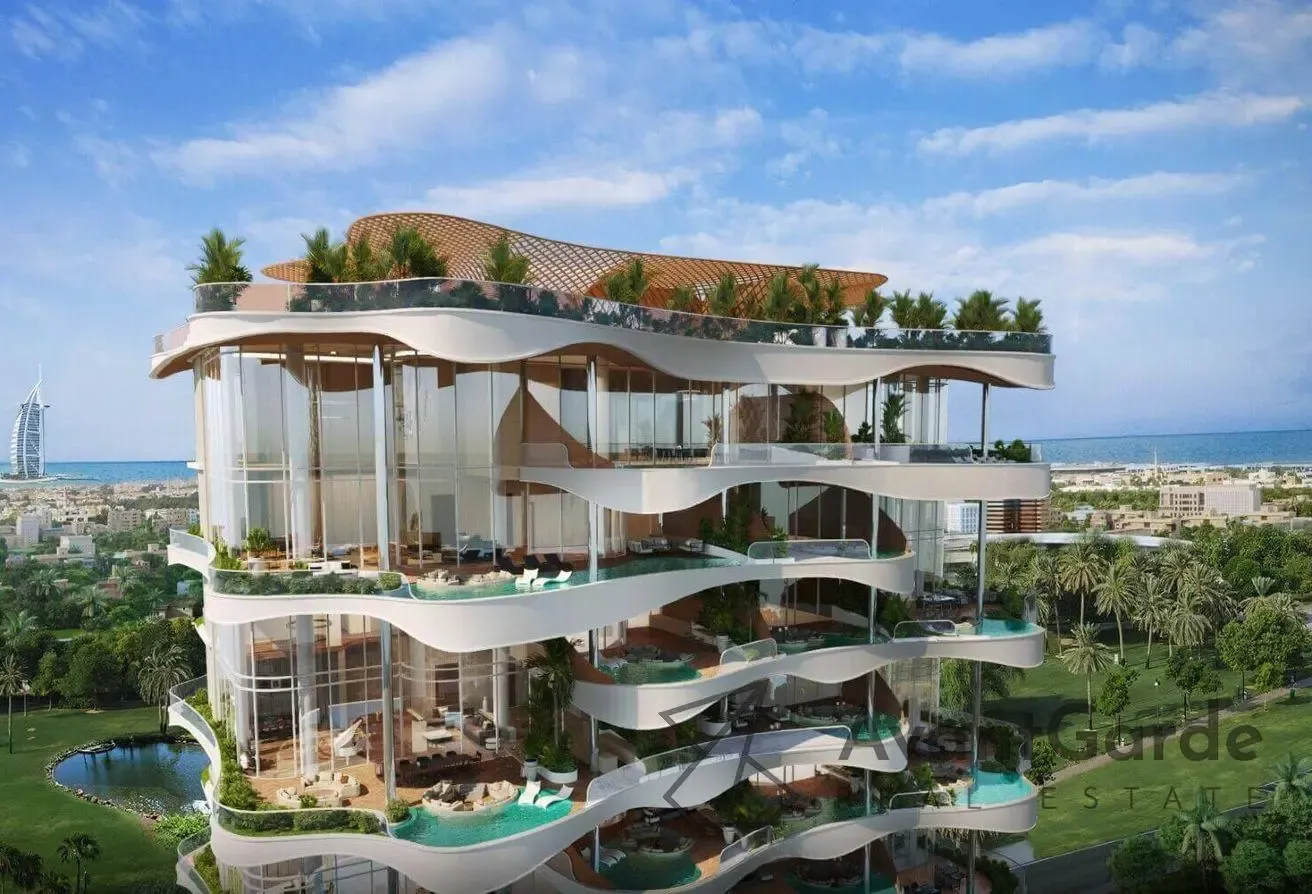 Luxury 5BR Skyvilla| Pool| Double Height Ceilings