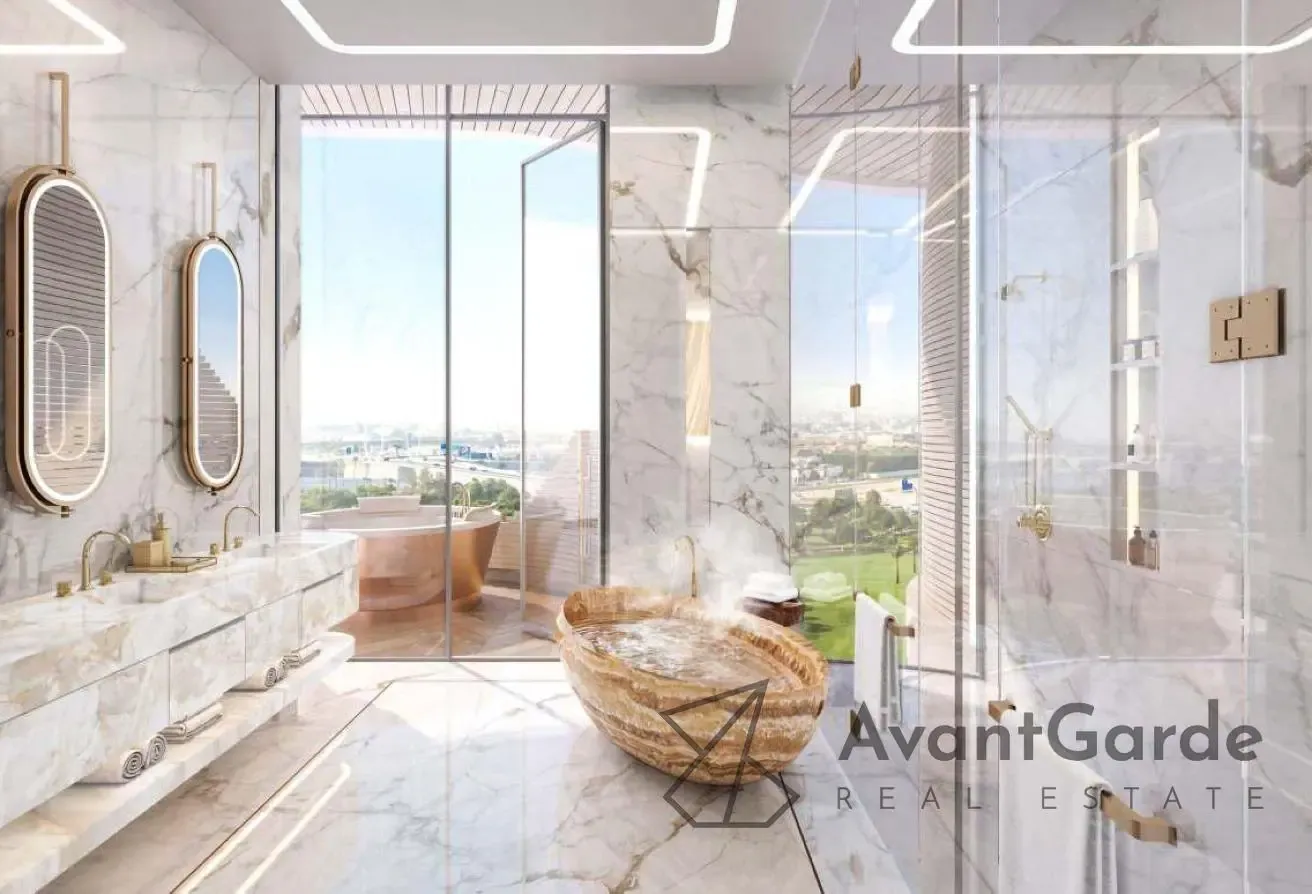 Luxury 5BR Skyvilla| Pool| Double Height Ceilings