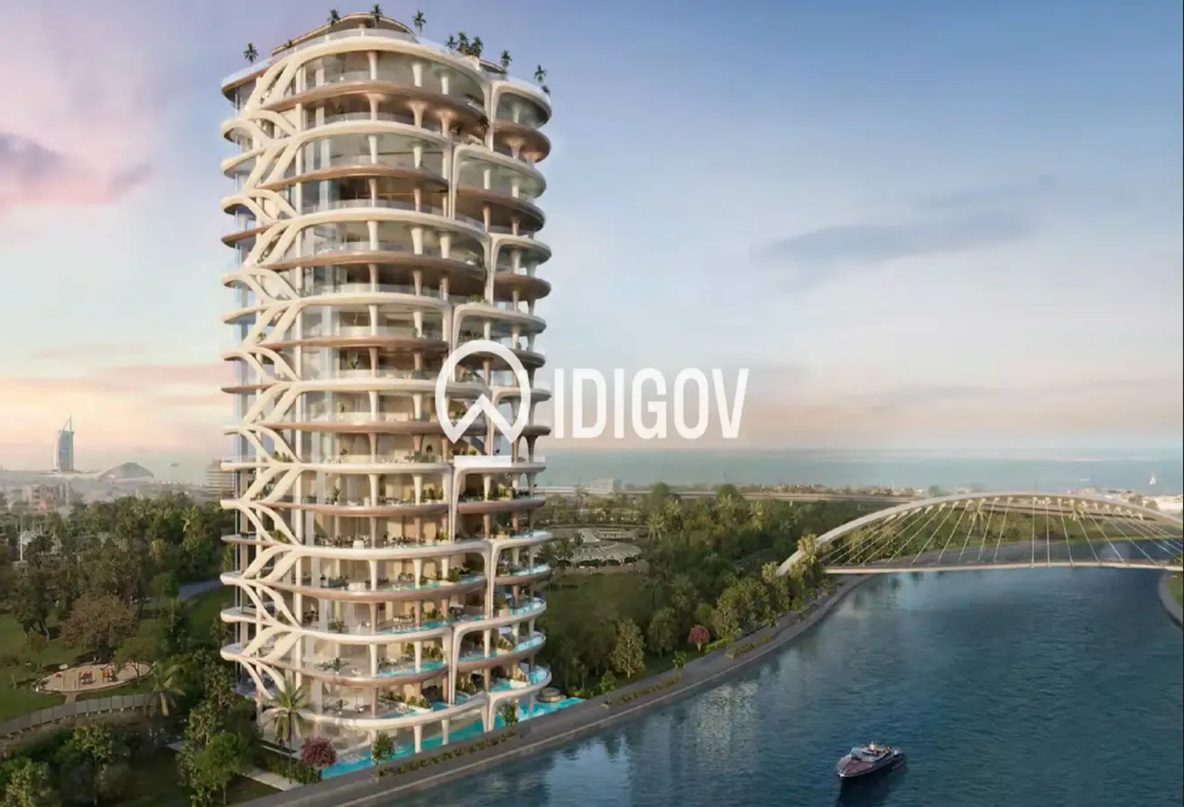 Penthouse | Waterfront Living |Prime Location