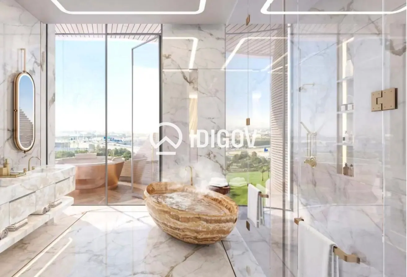 Penthouse | Waterfront Living |Prime Location