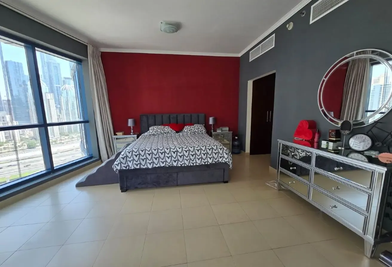 Full Lake View | Spacious 2Bedroom | Close Kitchen