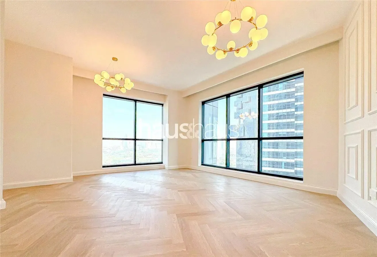 Fully Upgraded | Vacant on Transfer | Golf Views