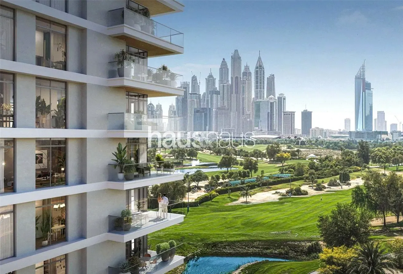 Midfloor | Open-Plan Kitchen | Corner Unit
