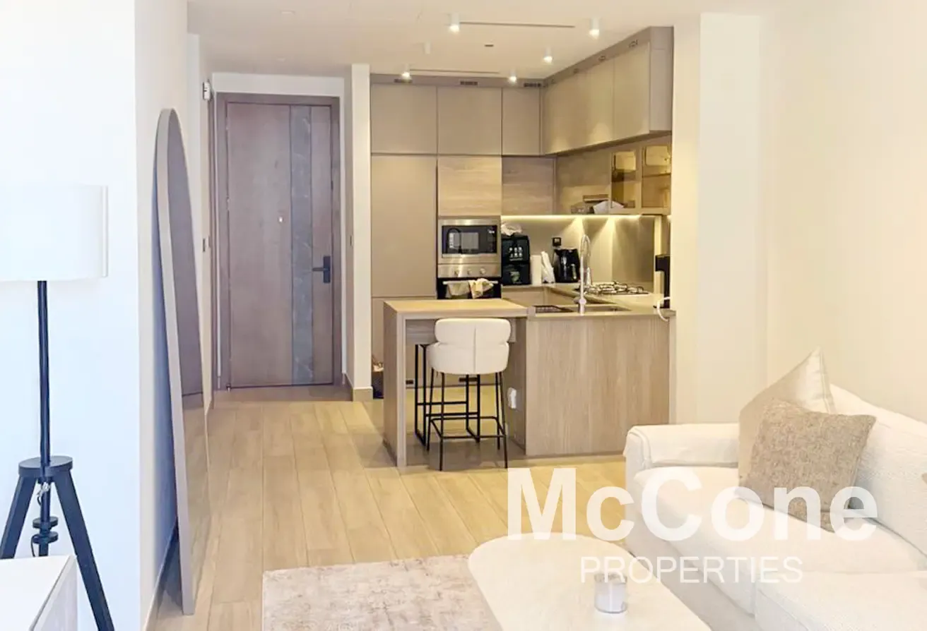 Premium Quality | Vacant | Modern Unit