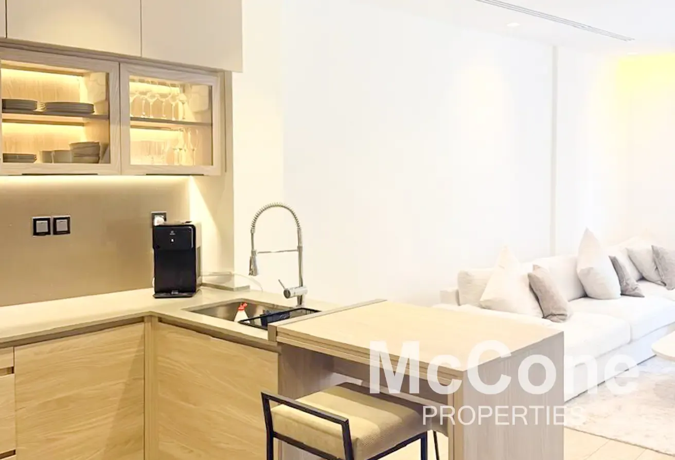 Premium Quality | Vacant | Modern Unit
